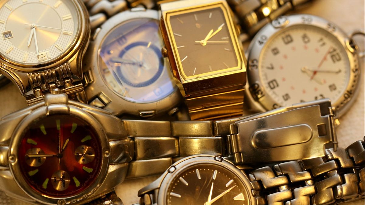 Un Cartier Tank desde 270 euros: así puedes pujar por los relojes de lujo incautados al narcotráfico