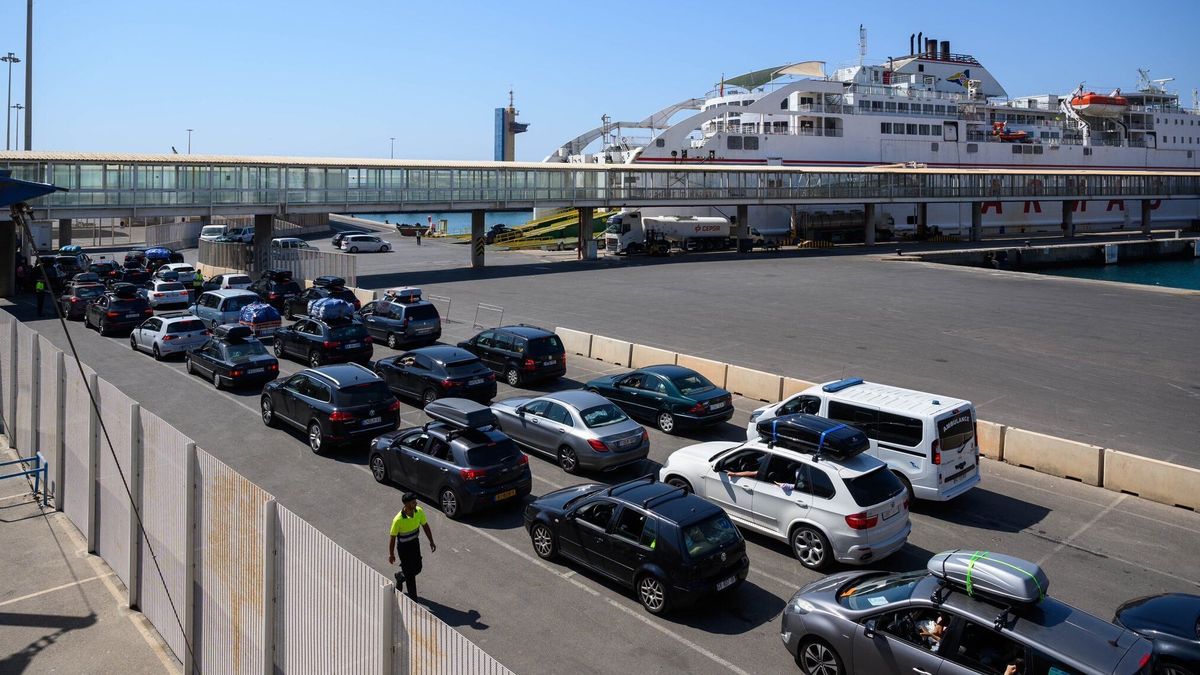 Entrada de vehículos en el Puerto de Almería