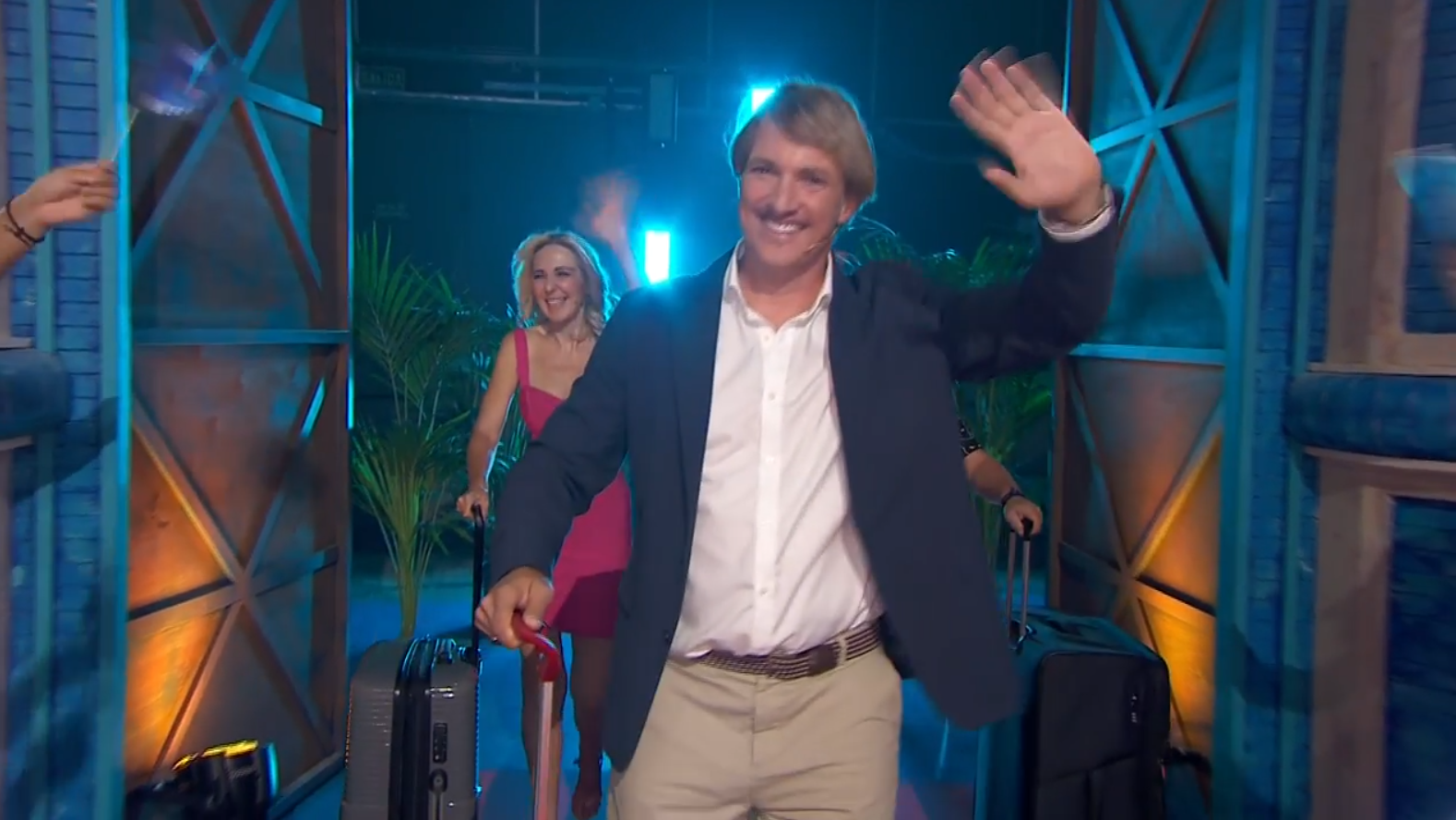 Los finalistas entran al plató