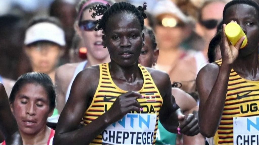 Muere la atleta Rebecca Cheptegei, quemada por su expareja