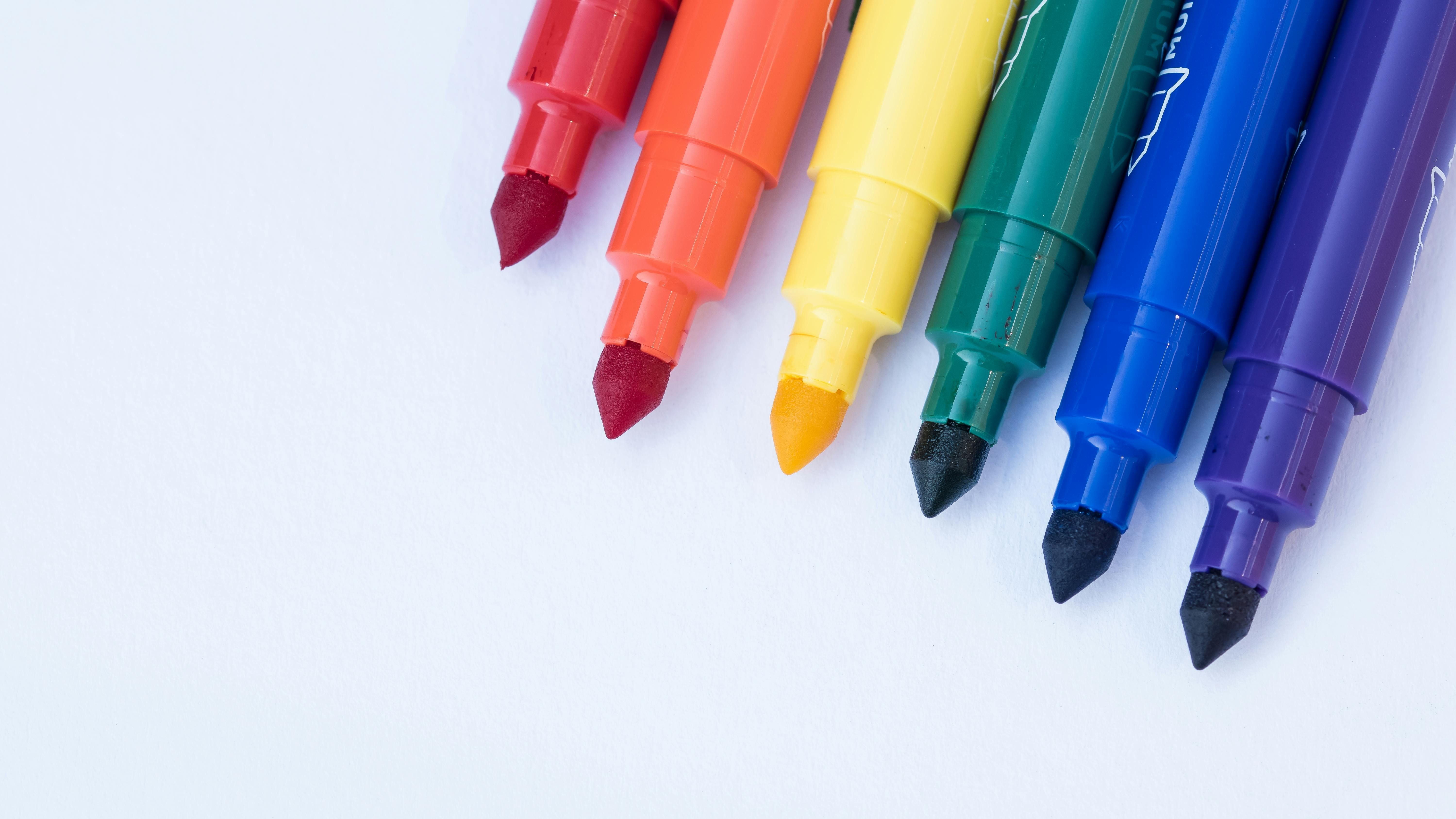 Quitar manchas de tinta con laca. FUENTE: Pexels