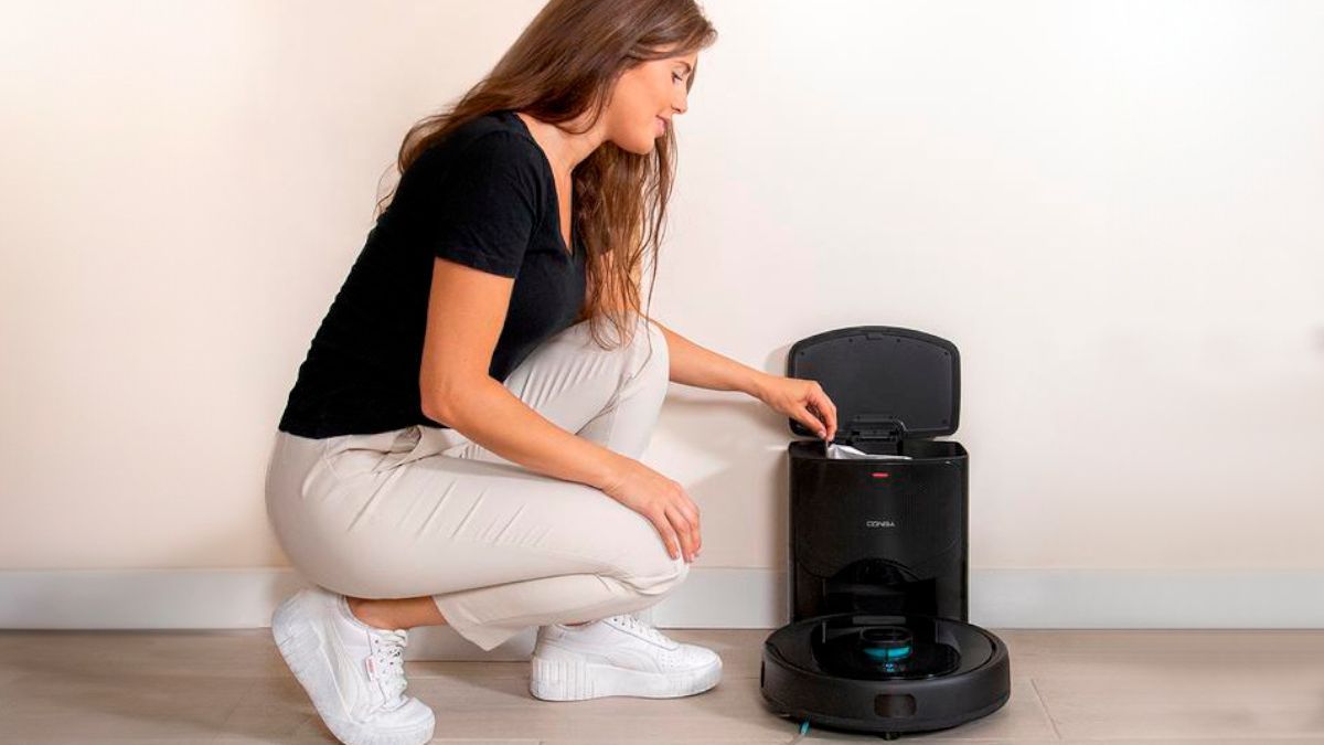 280 minutos de batería, limpieza 4 en 1 y autovaciado por menos de 250€: Así es el robot aspirador de Cecotec que arrasa en España