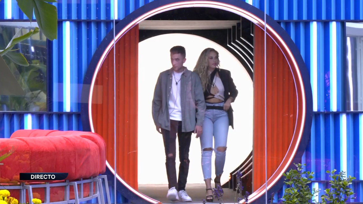 ¡Comienza el juego! Violeta y Luis conocen la casa principal de 'GH' a la que entrarán con una identidad falsa y una cómplice