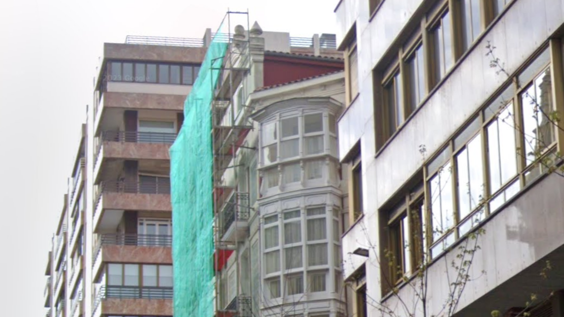 Condenado a dos años por grabar a cuatro mujeres a las que alquiló su piso en 'Airbnb'