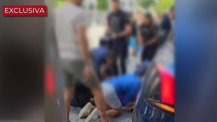 Exclusiva | Imágenes del momento posterior al atropello de un policía a 3 personas y un bebé en Madrid