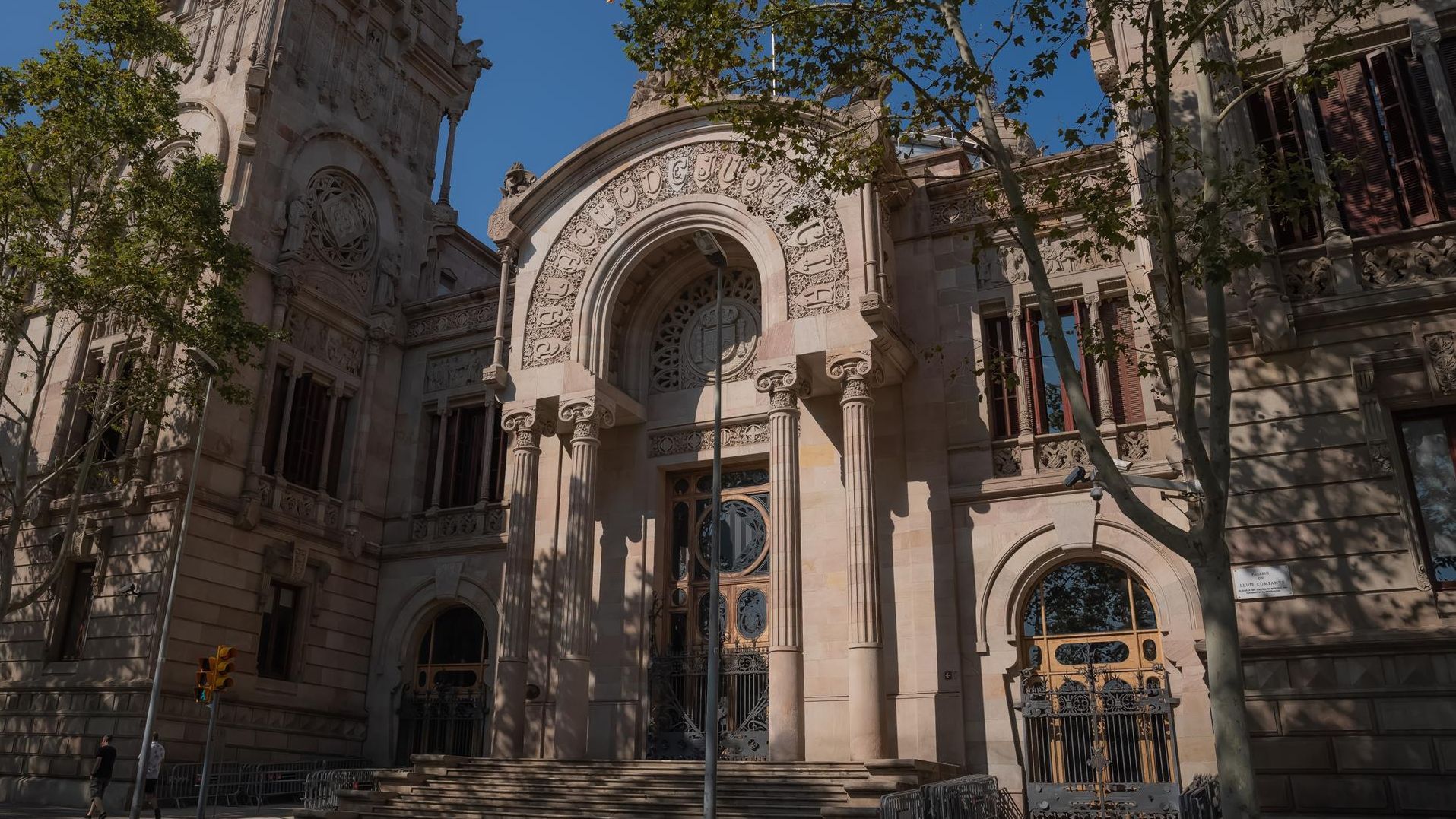 Fachada del Tribunal Superior de Justicia de Cataluña