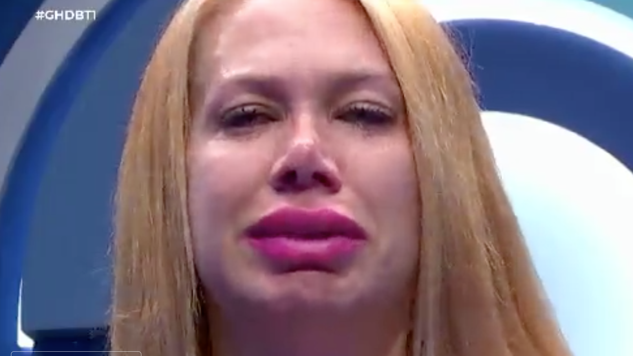 Vanessa llora por su marido