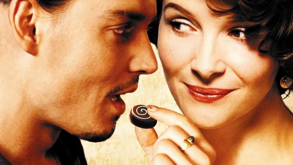 Jhonny Depp y Julitte Binoche en 'Chocolat' (2008)