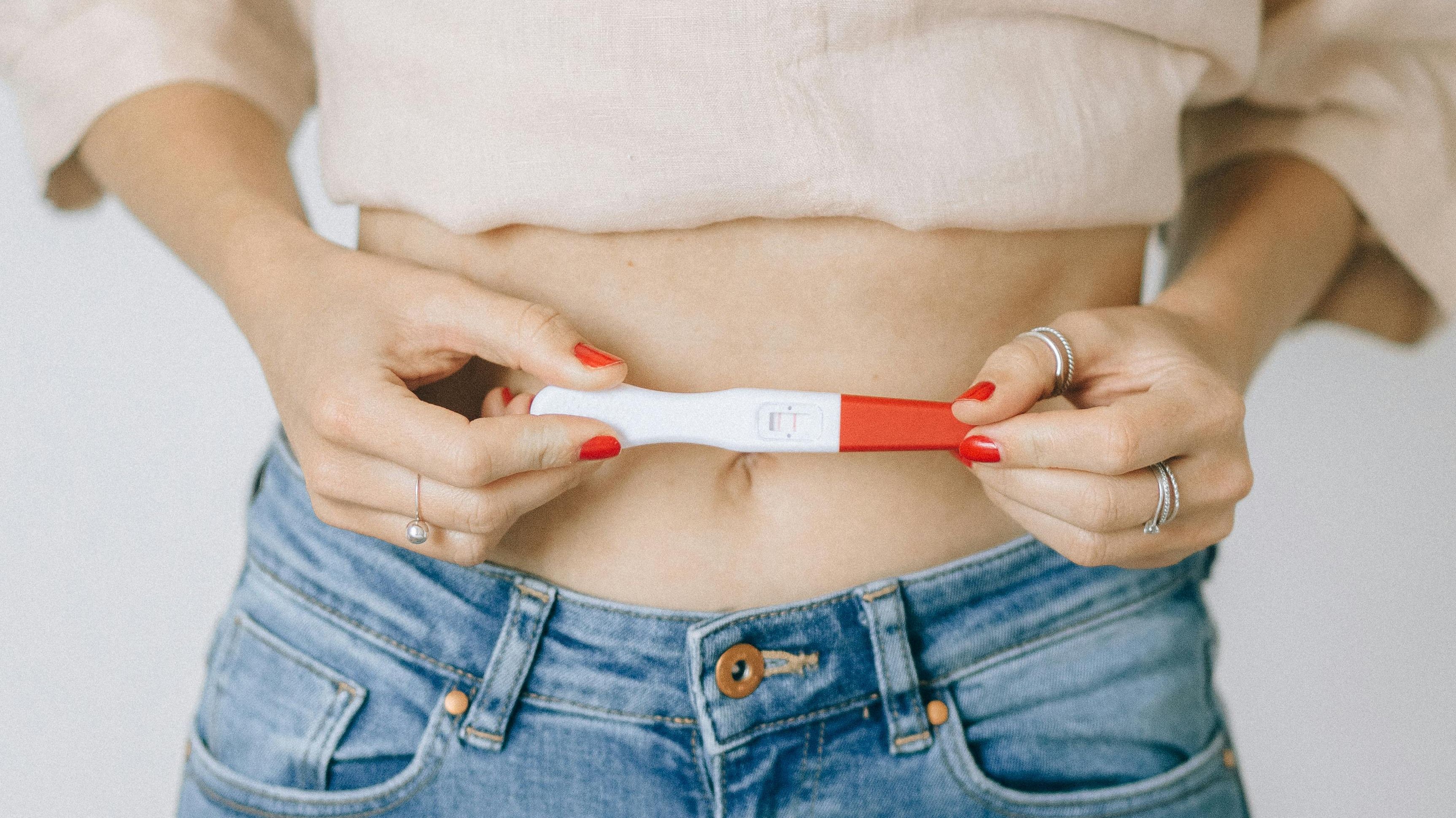 A partir de los seis meses puedes quedar embarazada. FUENTE: Pexels