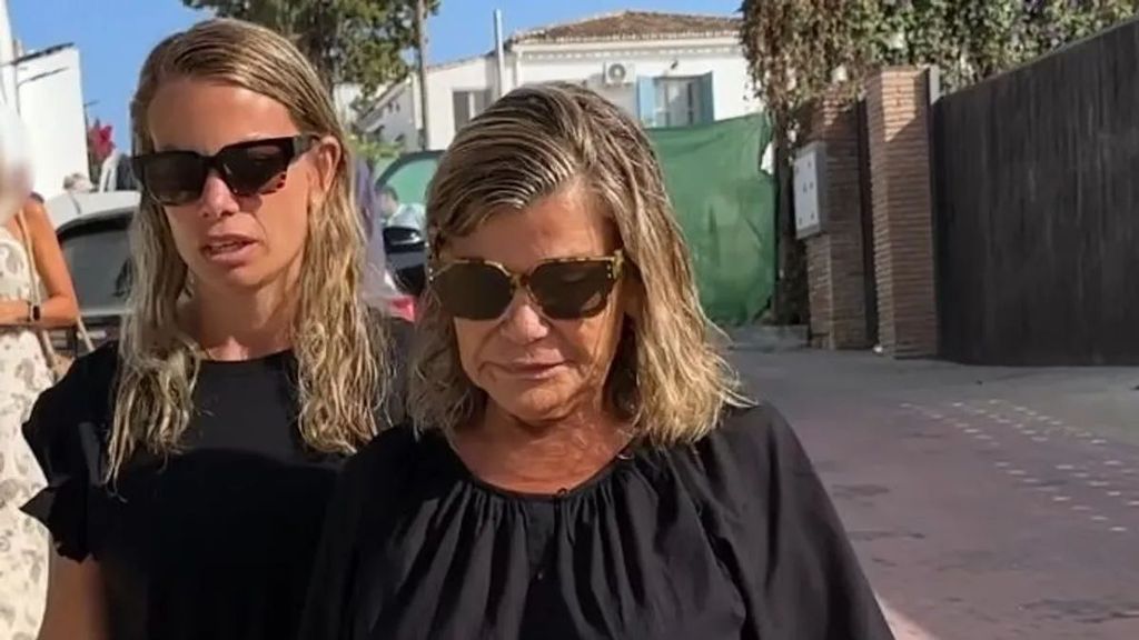 Las imágenes de Cari Lapique y su hija Carla Goyanes tras la dura despedida a Caritina