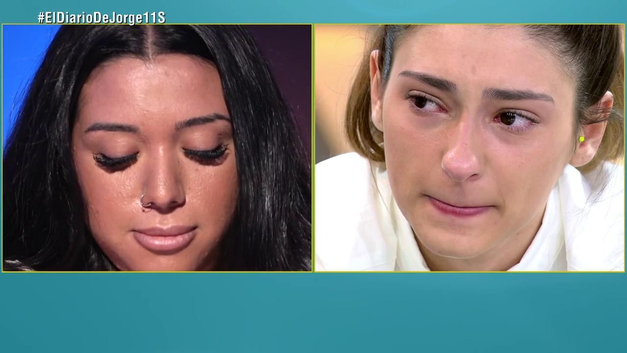 Evelyn no puede contener las lágrimas en directo