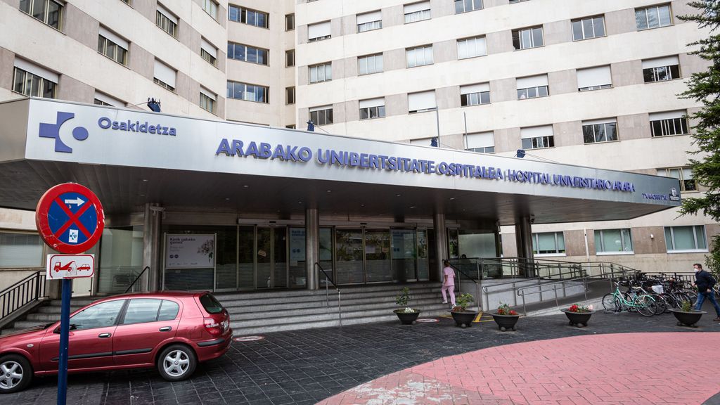 Exterior del Hospital de Txagorritxu , en Vitoria