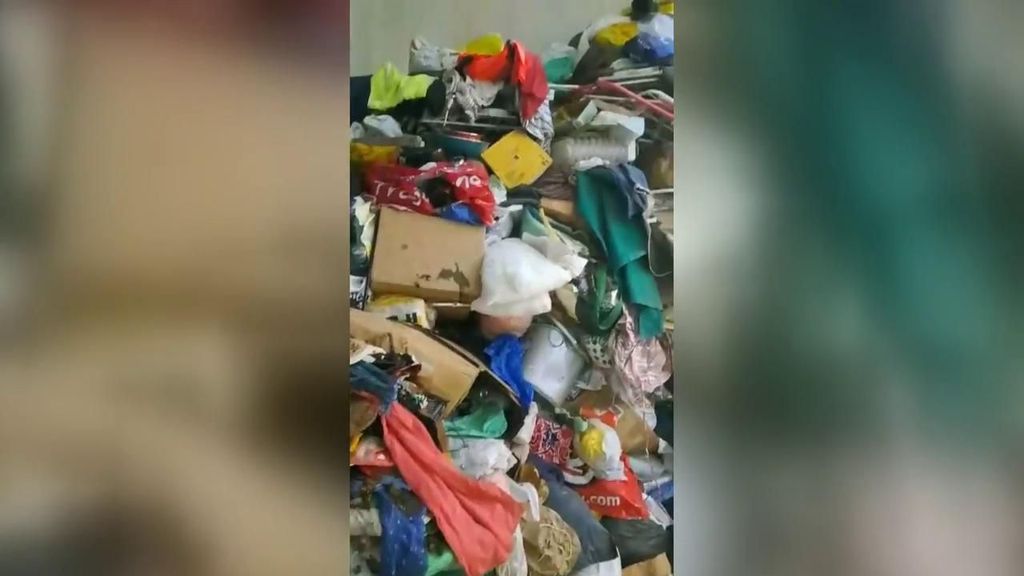 El servicio municipal de limpieza de Granada ha retirado 18 toneladas de basura