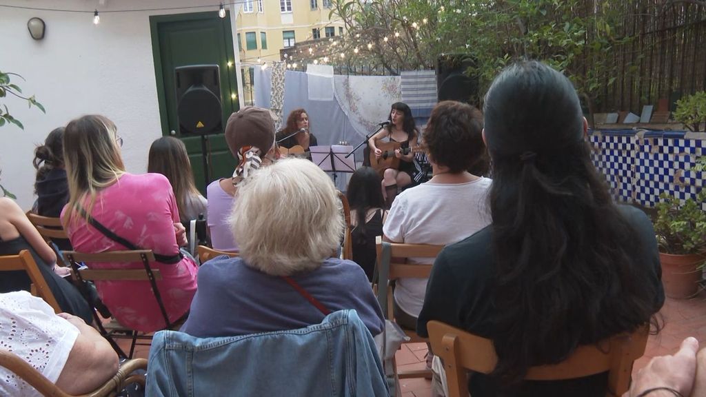 Un festival de música en el patio de casa de Anna, con cáncer de mama metastásico: