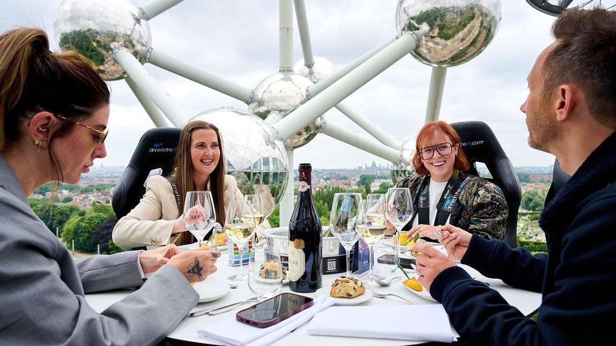 Una cena de lujo y altura a 50 metros sobre el suelo: así es Dinner in the sky 