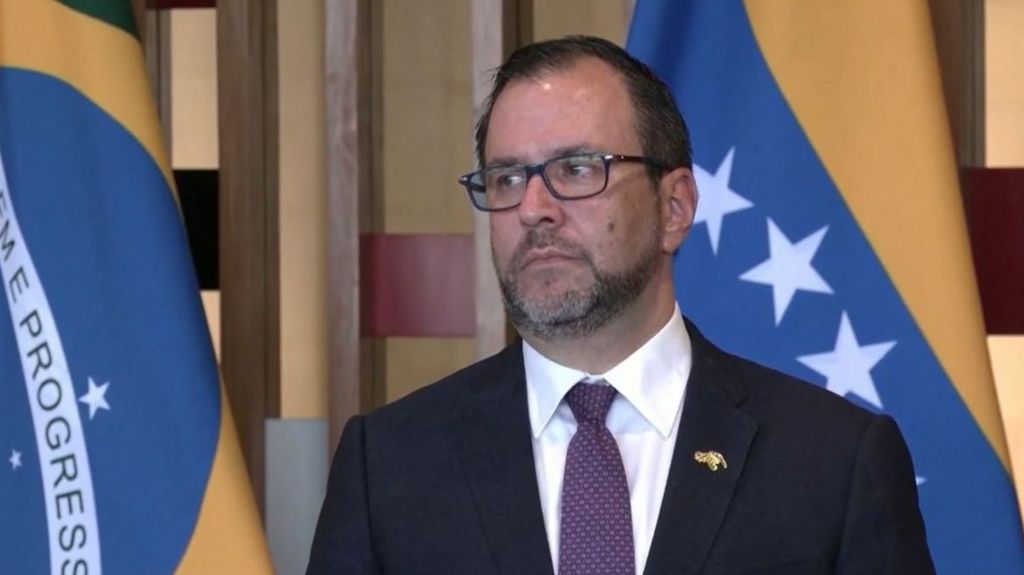 El canciller de Venezuela advierte al embajador español de que no tolerarán injerencias y habrá represalias