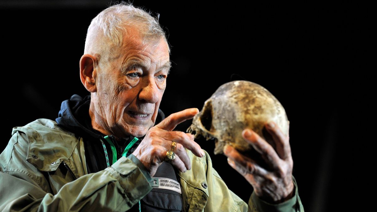 McKellen, durante una de las funciones de 'Hamlet', en 2021.