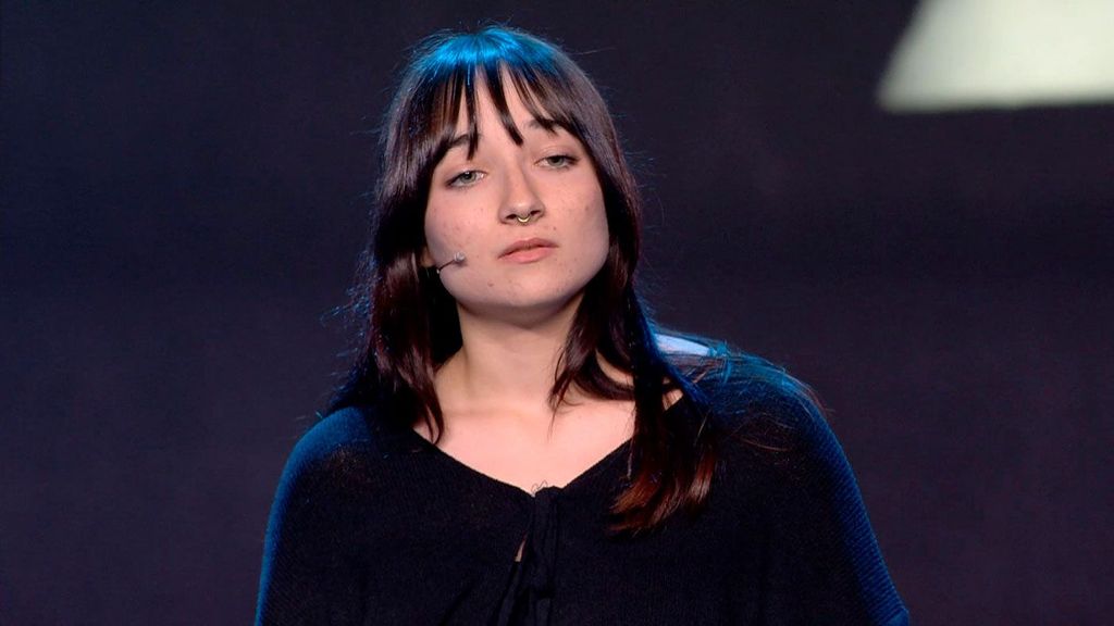 Alba y su poesía sobre el suicidio hacen llorar al público y al jurado: "Nadie está libre de que le pase esto" Got Talent Temporada 10 Top Vídeos 30