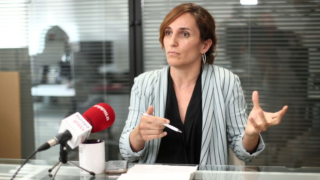 Mónica García anuncia que subirá los impuestos del tabaco de la mano de la evidencia científica y de Hacienda