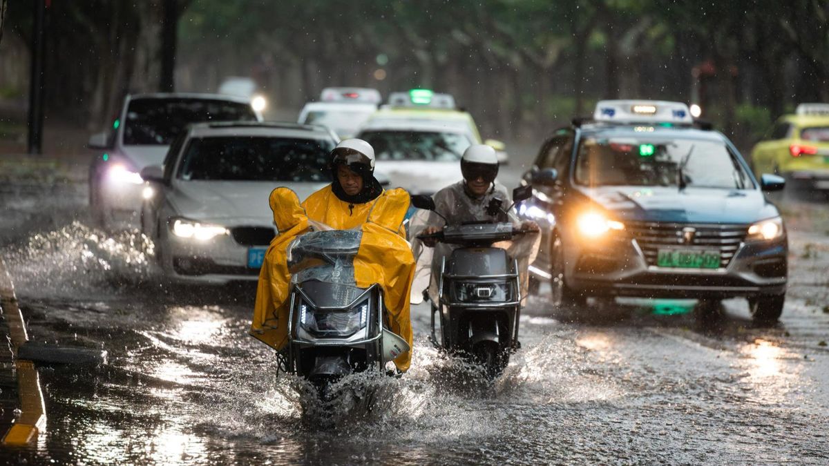 Shanghái, sacudida por el tifón más fuerte en 75 años: cientos de miles de personas han sido evacuadas