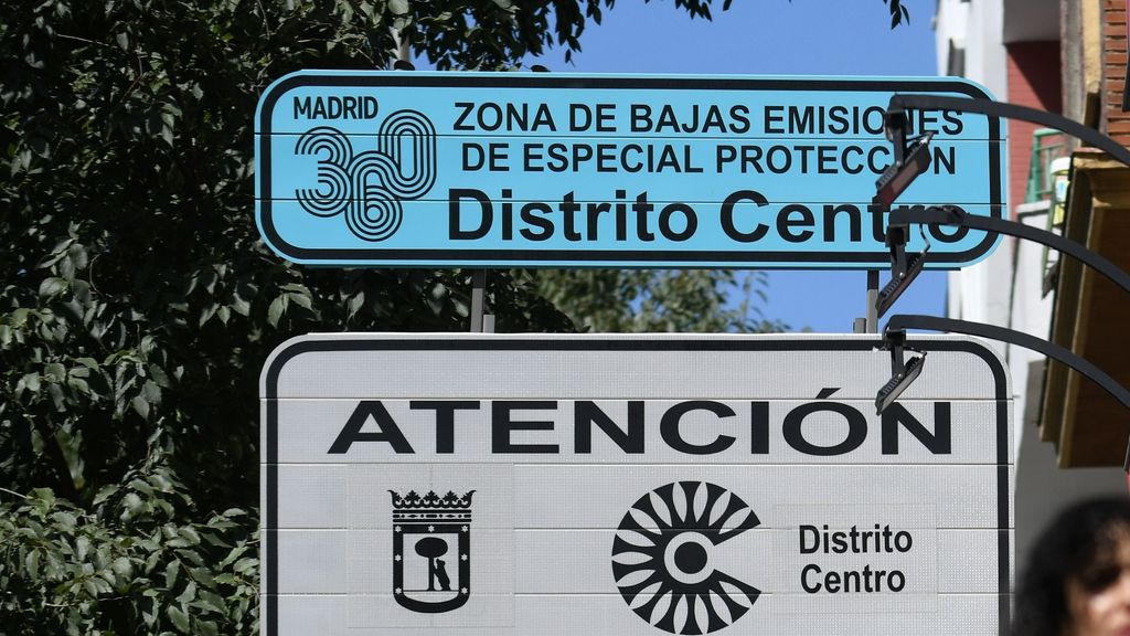 Una asociación de automovilistas pide a Almeida parar la tramitación de multas en las Zonas de Bajas Emisiones y la devolución de lo cobrado