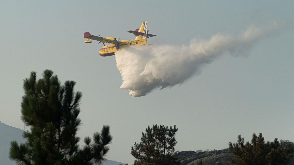 Galicia registra cuatro incendios, todavía sin controlar