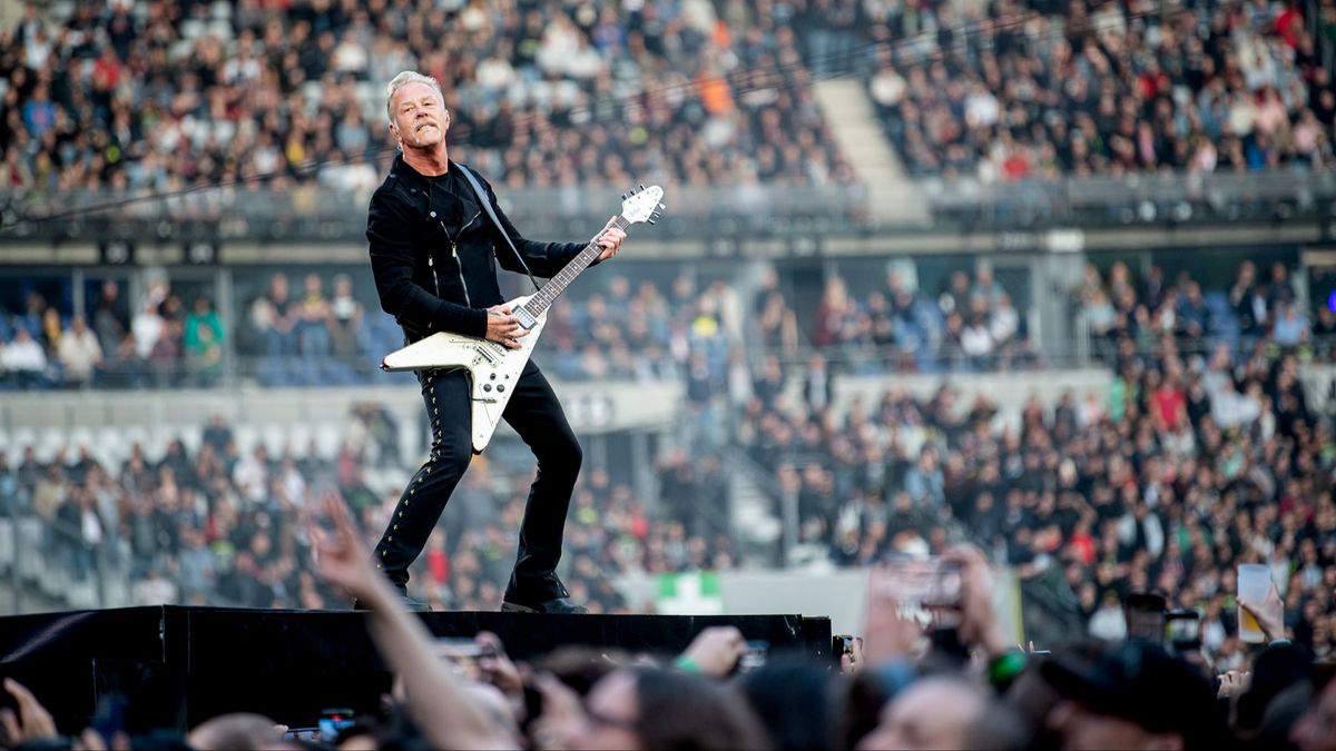 James Hetfield, de Metallica, durante uno de sus conciertos