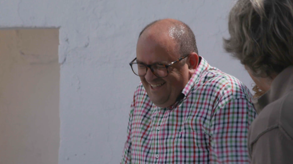 La broma de Jesús Calleja que ha provocado un fuerte ataque de risa en Juan Carlos - Volando voy