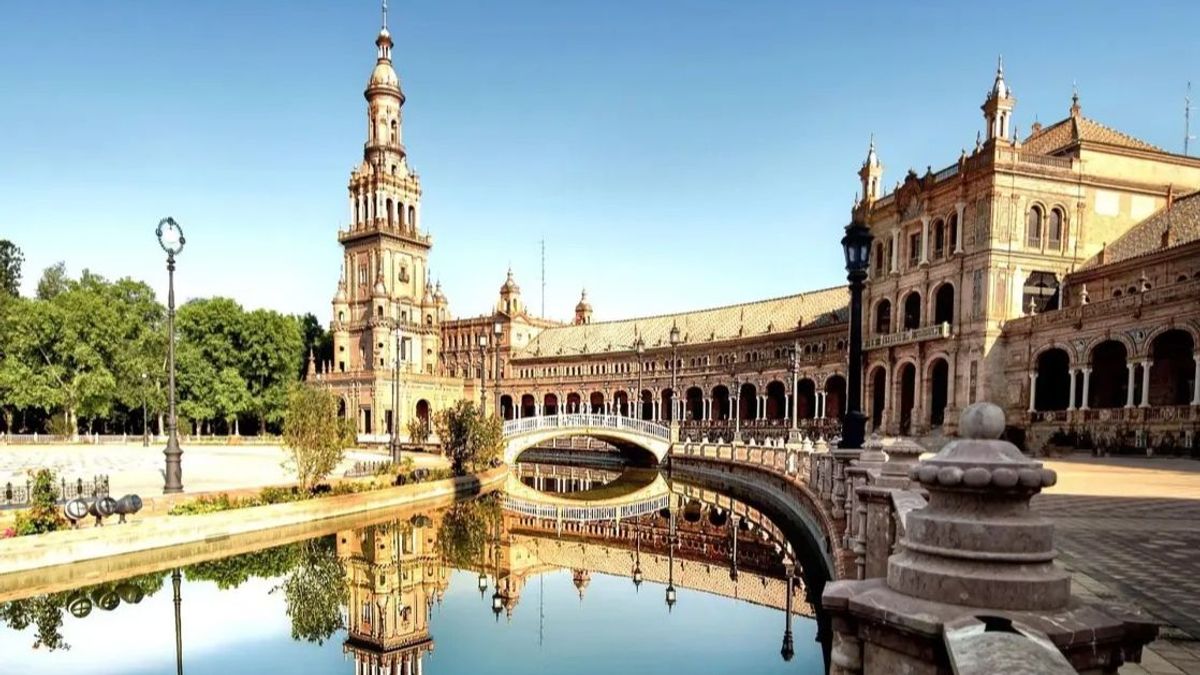 Vista general de la Plaza de España de Sevilla