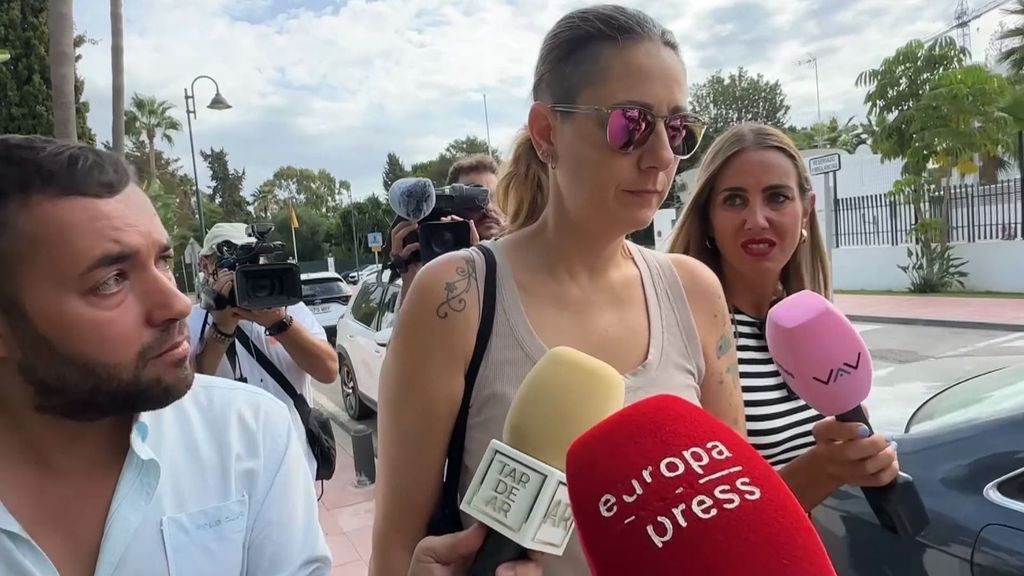 Elia, la hija de Julián Muñoz, preocupada por el estado de salud de su padre