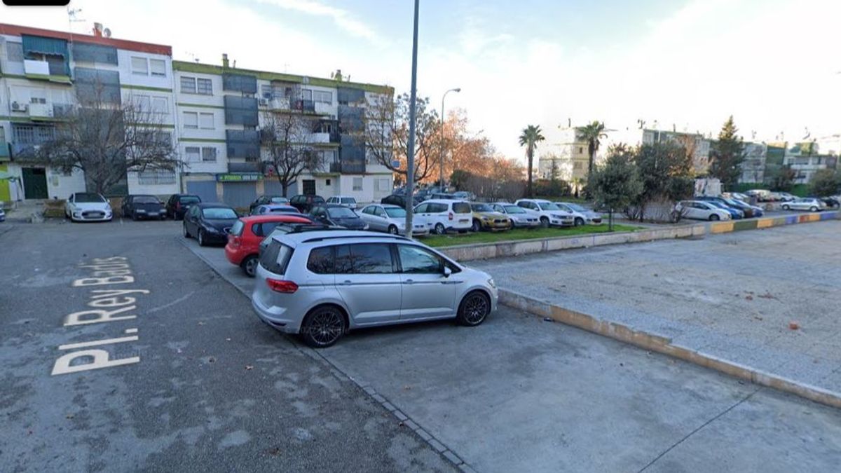 Plaza del Rey Badis de Granada, lugar donde se produjo el tiroteo