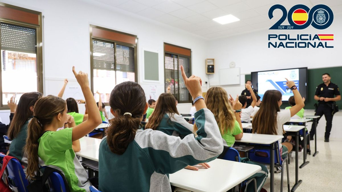 La Policía intensifica su lucha contra el acoso escolar con sus 500 delegados policiales con el inicio del curso