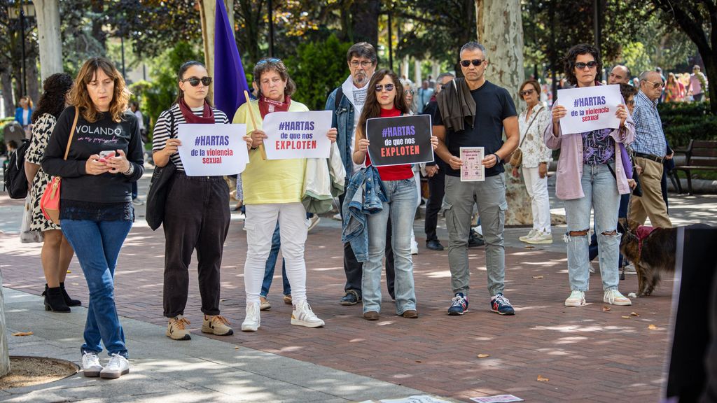 "Ninguna mujer nace para puta": la manifestación de varios colectivos feministas en Logroño