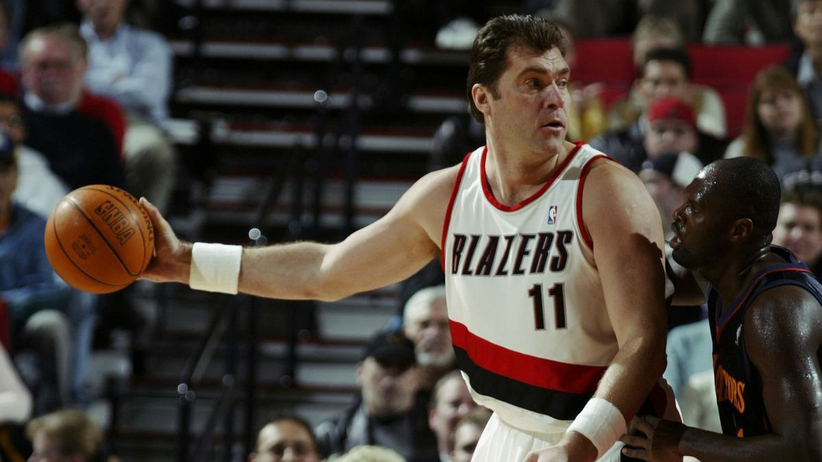 Arvydas Sabonis durante su etapa en los Portland Trail Blazers