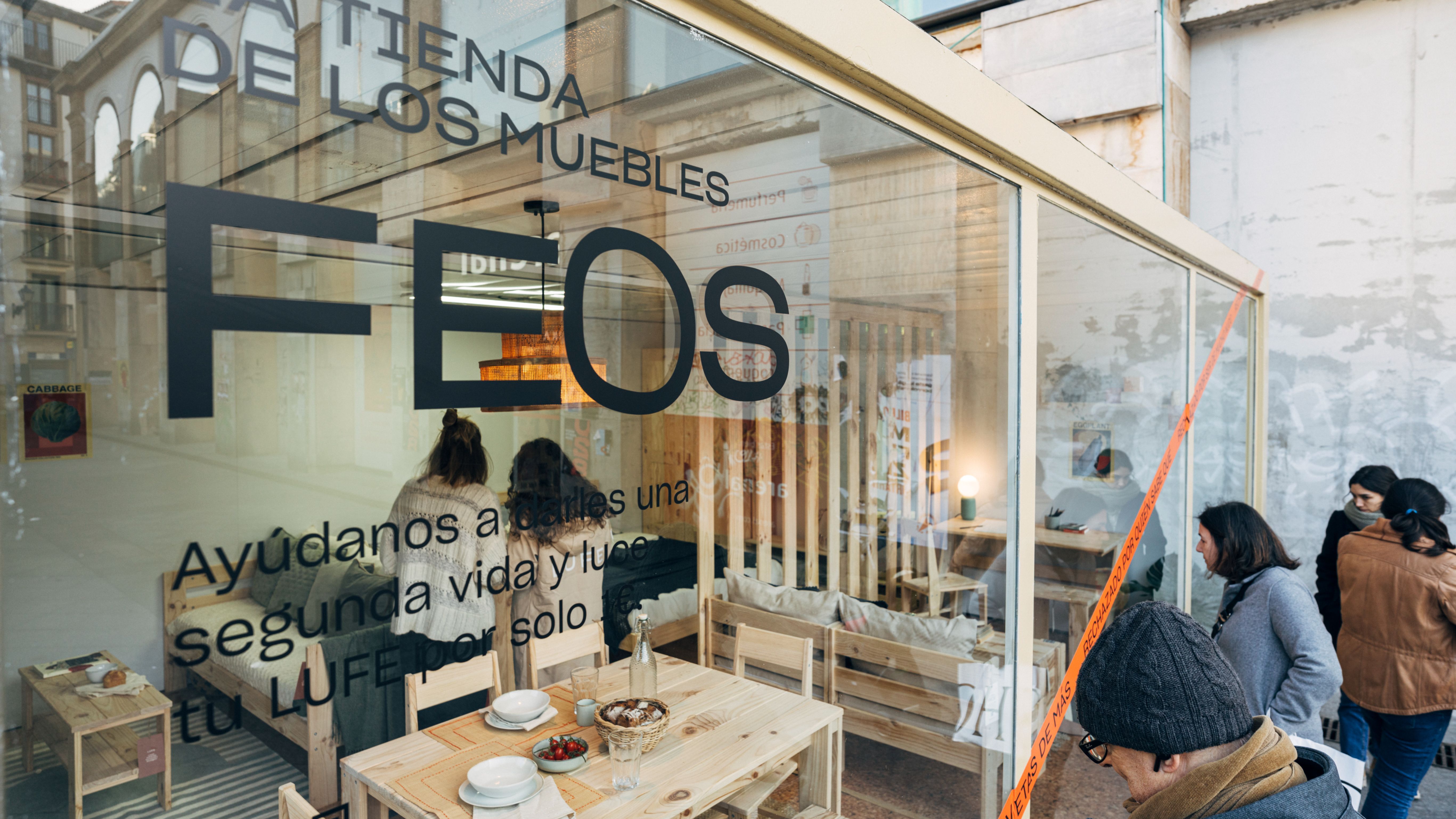 Imagen de LUFE durante la primera edición en su tienda pop-up de San Sebastián en 2022