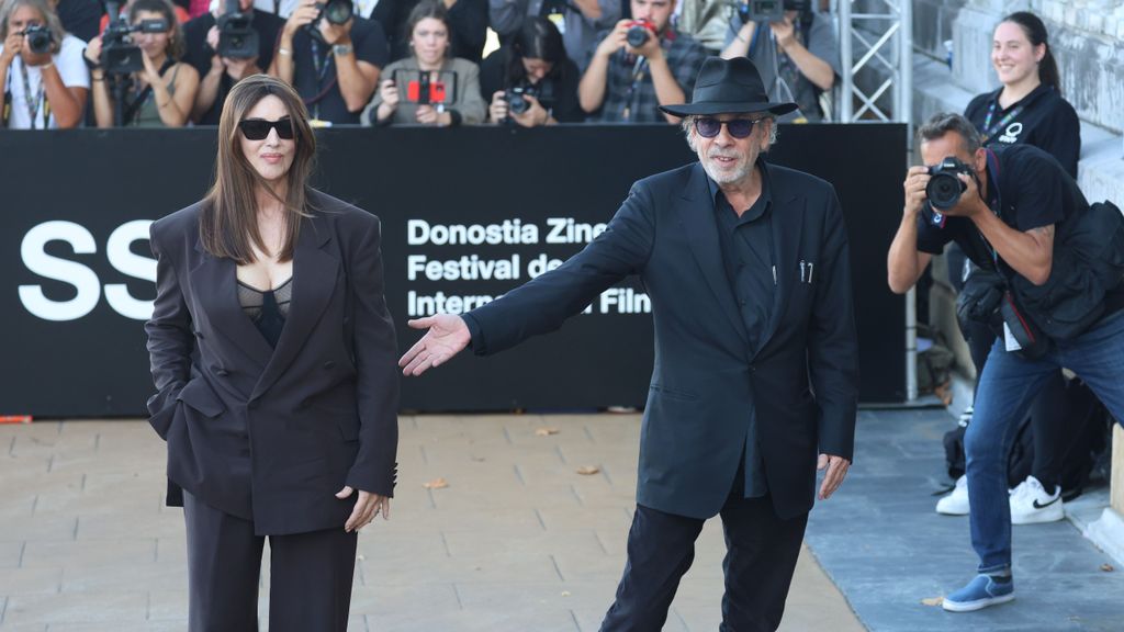 Tim Burton y Mónica Belluci en San Sebastián