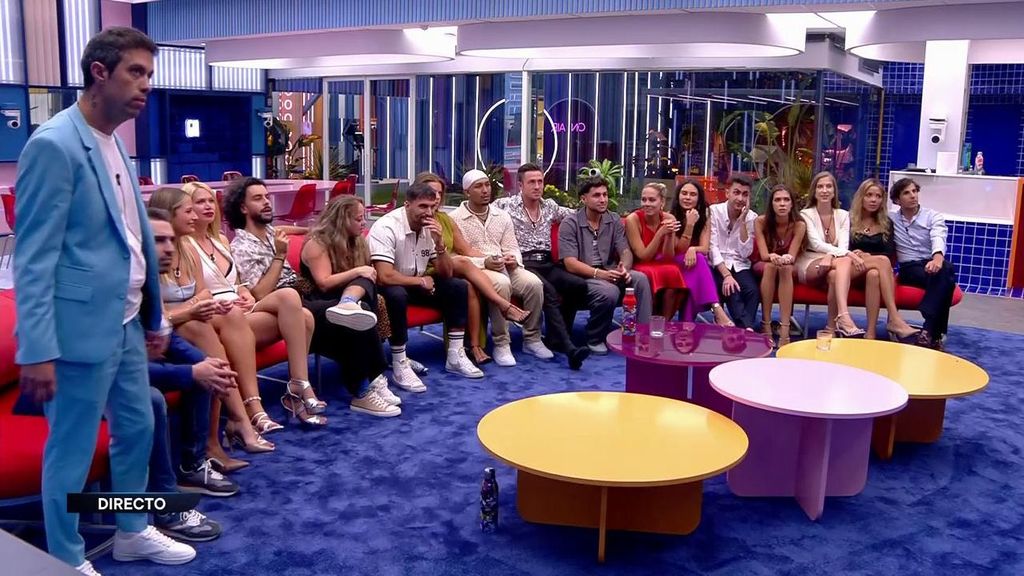 Los 19 concursantes de 'Gran Hermano' se reúnen definitivamente en la casa oficial: una decisión de la audiencia marcará su futuro