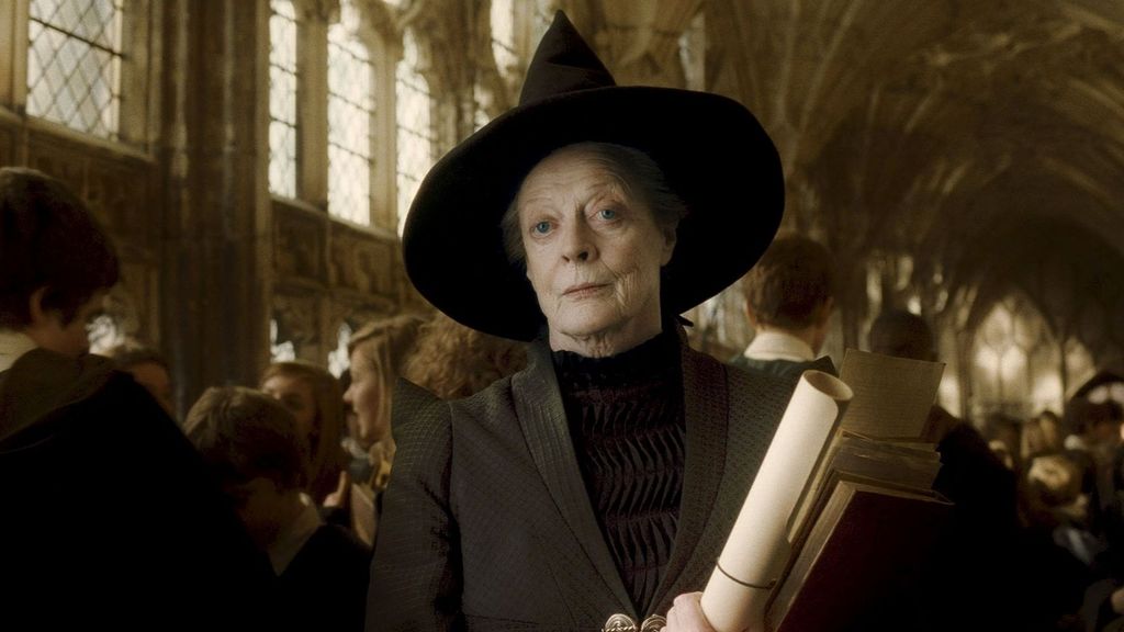 Los fans de Harry Potter se despiden de la profesora Minerva McGonagall en redes alzando las "varitas al cielo"