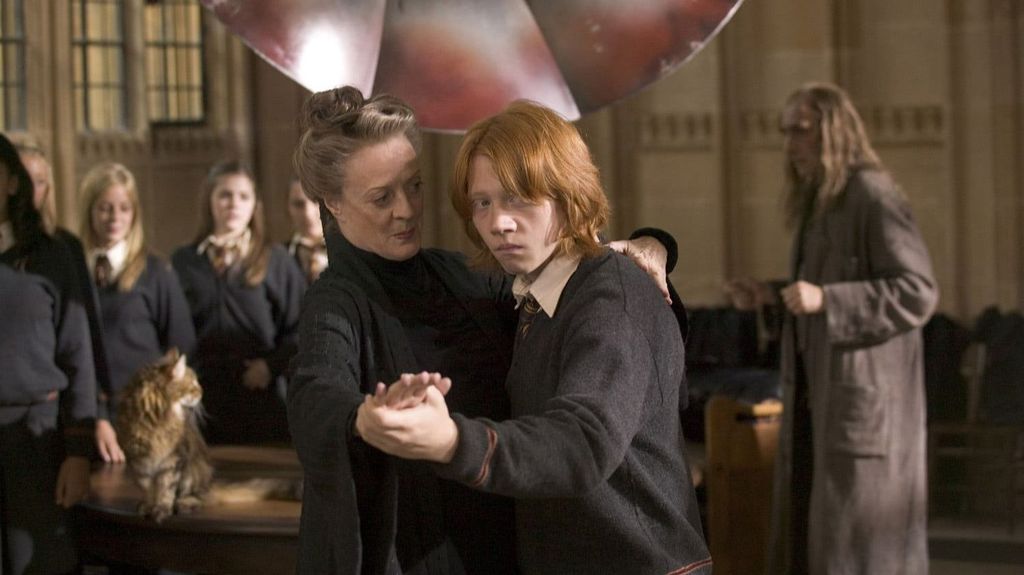 El emotivo detalle de Rupert Grint con Maggie Smith tras su muerte: "Con el corazón roto"