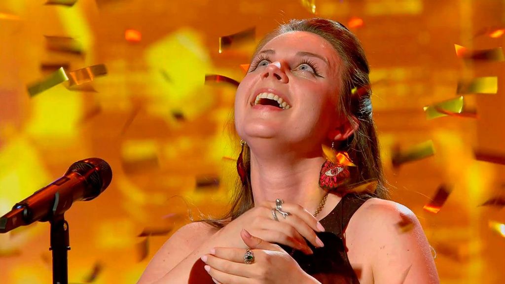 Ekaterina Shelehova, pase de oro de Paula Echevarría gracias a su portentosa e hipnótica voz Got Talent Temporada 10 Top Vídeos 61