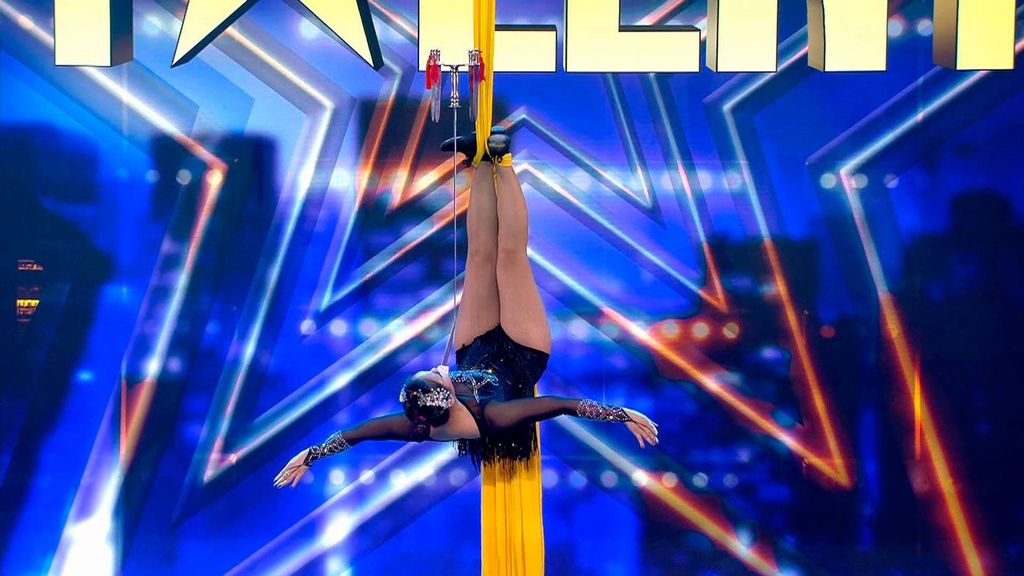 Equilibrio y riesgo se unen en el inesperado show de Trinh Tra My Got Talent Temporada 10 Top Vídeos 53