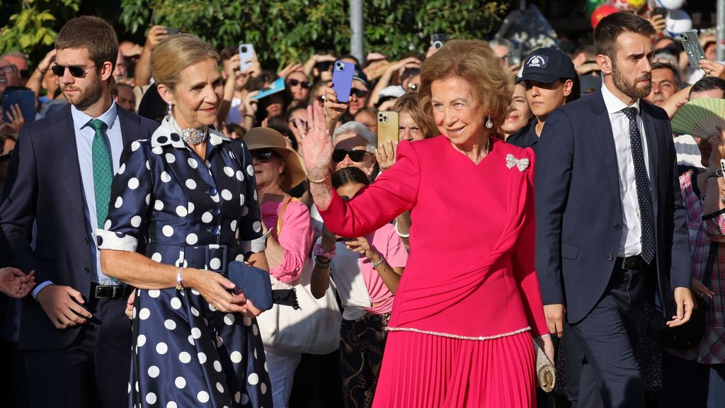 La reina Sofía en la boda de Teodora de Grecia