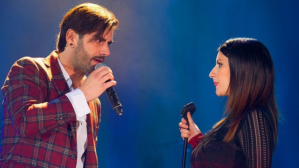 melendi laura pausini 2015