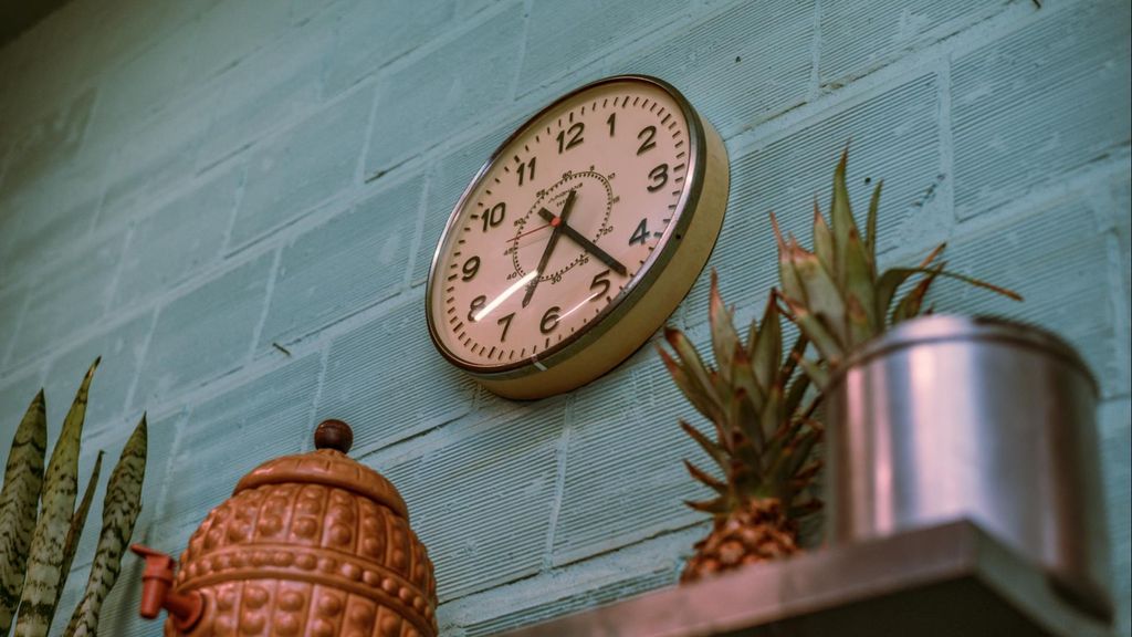 Reloj de pared en una casa