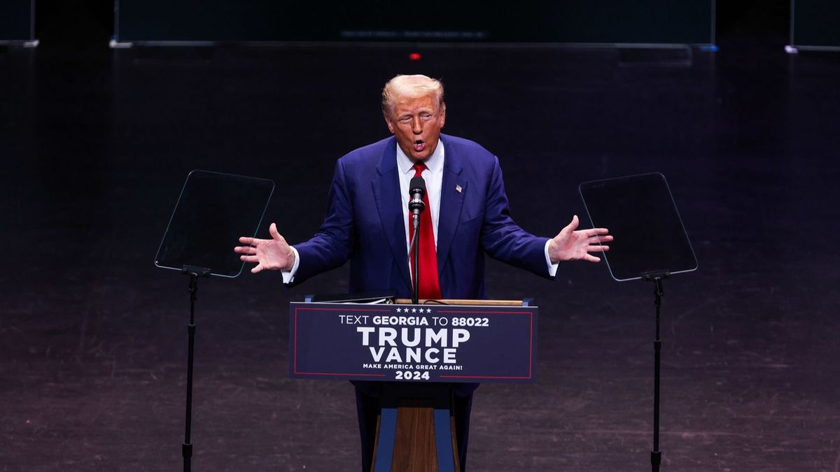 Donald Trump durante un mitin de campaña en Savannah, Georgia