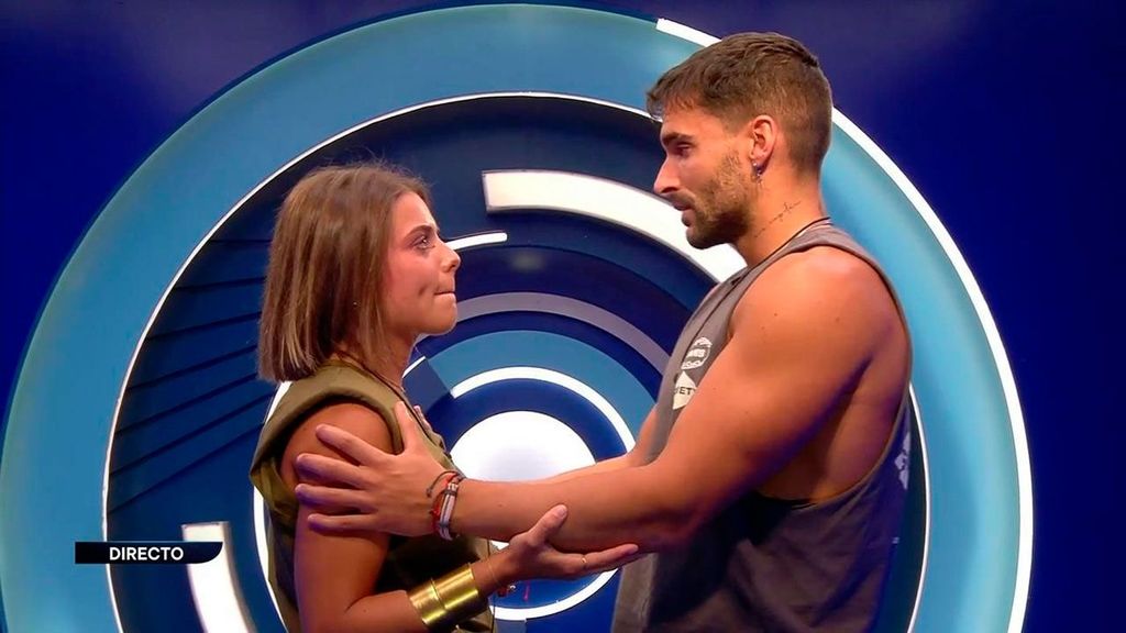 Elsa, primera expulsada definitiva de 'Gran Hermano', no puede contener las lágrimas al despedirse de Edi Gran Hermano Debate 2024 Top Vídeos 209