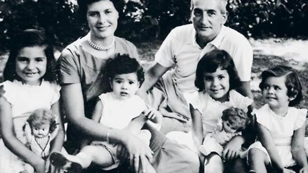 La familia Oesterheld. EL padre, autor de 'El Eternauta' y sus cuatro hijas fueron secuestrados y asesinados por la dictadura argentina.