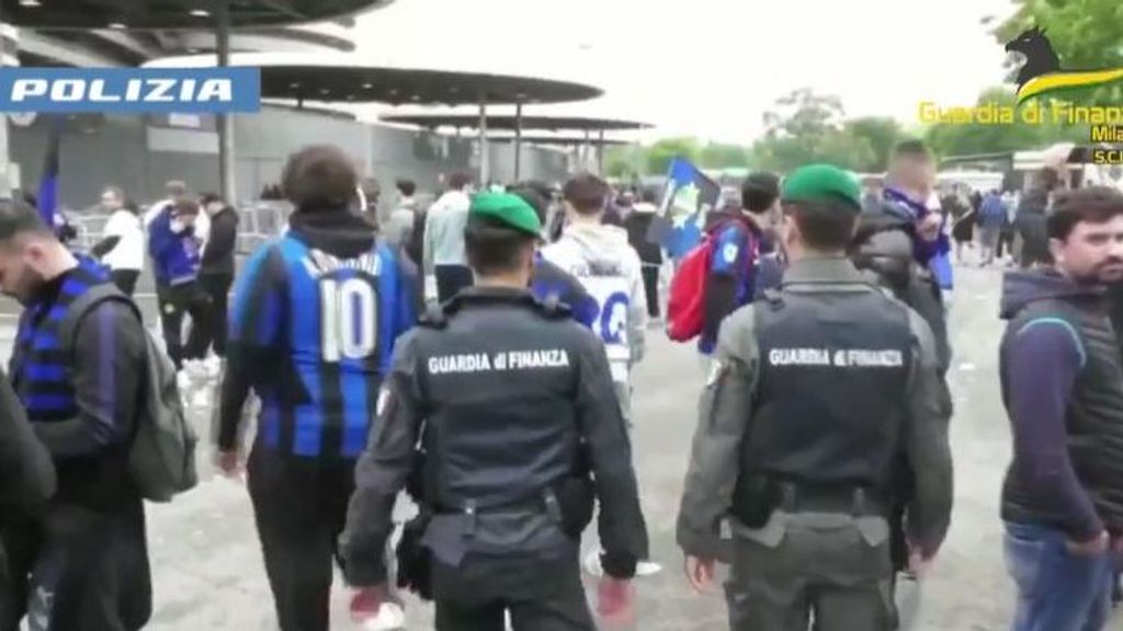 La policía italiana detiene a miembros de grupos ultras del Inter de Milán y el AC Milan