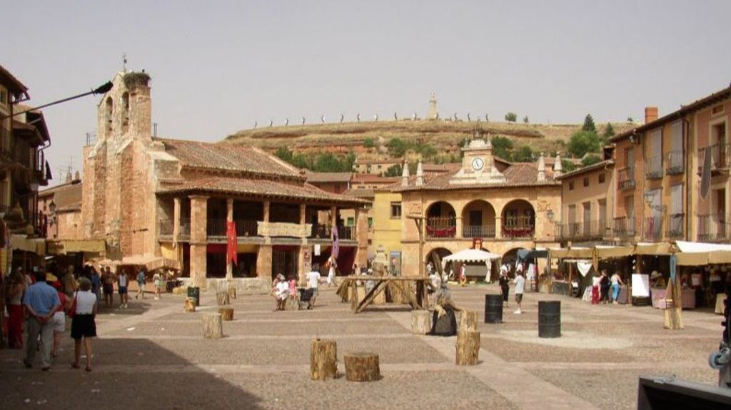 Plaza Mayor de Ayllón.