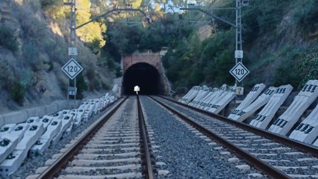 Sin tren durante cinco meses en Tarragona: empiezan las obras del túnel de Roda de Berà